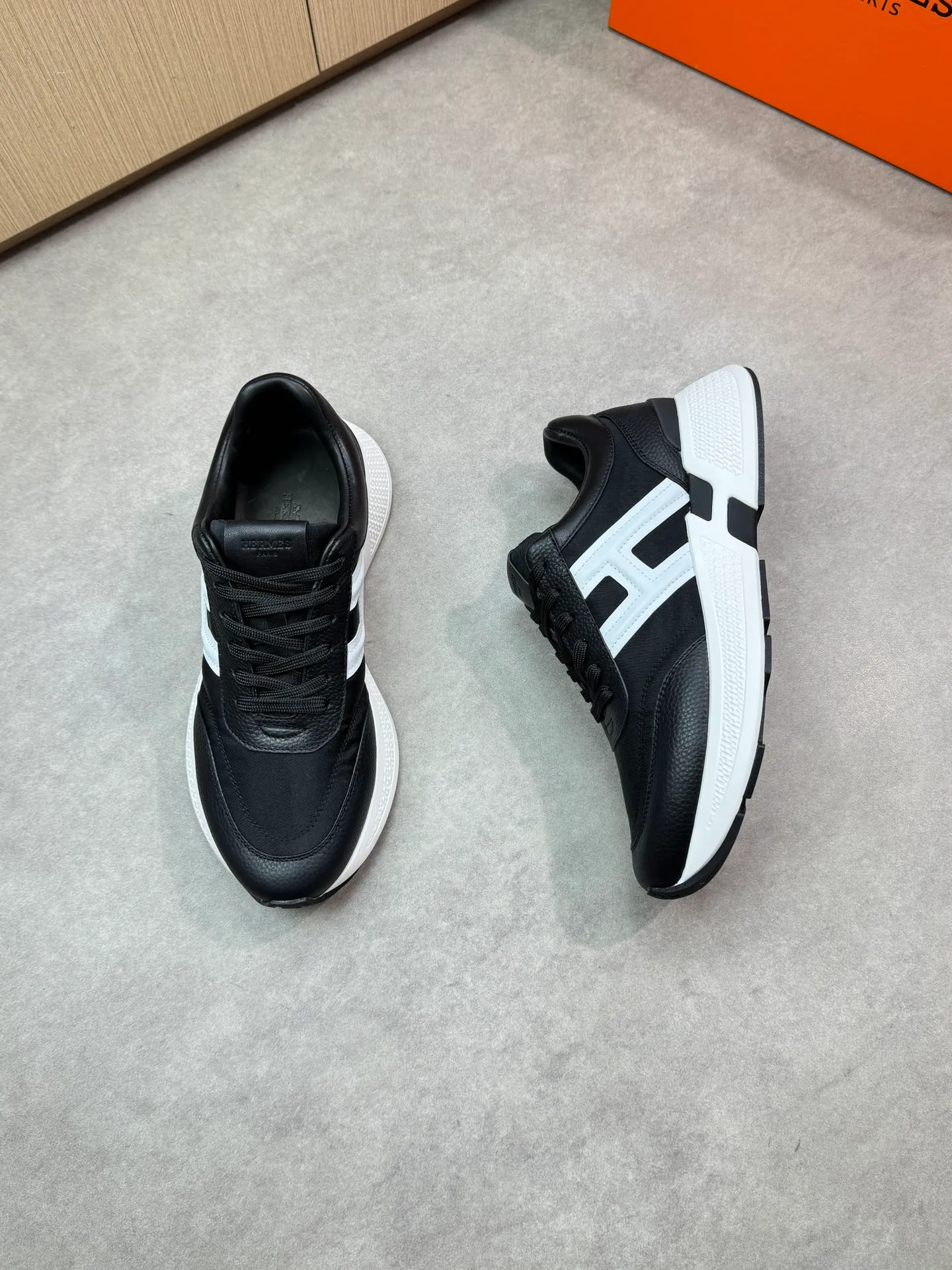 [HERMES] Hermès men's shoes 💰520💰 - high-end quality original items 🔍🔍🔍 casual sports shoes - upper: 🔝 pebbled calfskin, brand high mercerized canvas, body sewn with brand ´H´ totem, tongue brand logo cloth label - lining: water-dyed cowhide -Outsole: Ultra-light T men's shoes 💰U foam·rubber; two-color molded outsole -Ultra-high quality control·Fine workmanship: highlighted (high-end·luxury·grade) -Size: 39-44 (38, 45, can be customized)